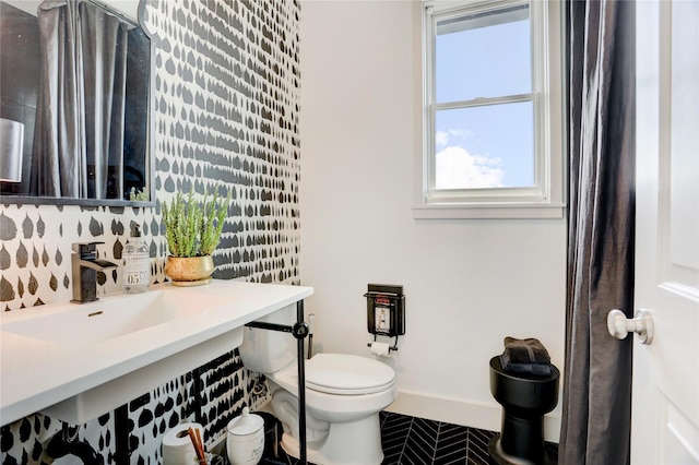 5007 Dickson St, Houston, TX 77007 - bathroom featuring vanity and tile patterned flooring