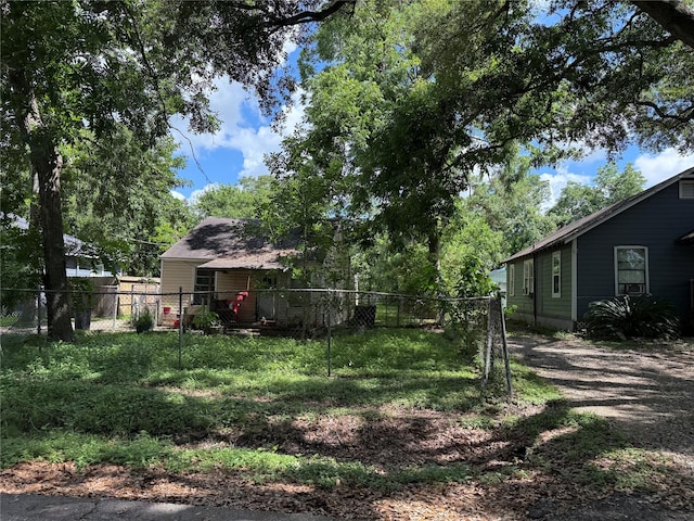 208 W Jordan St, Alvin, TX 77511 - photo 5