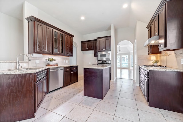 22914 Cove Timbers Ct, Tomball, TX 77375 - photo 6