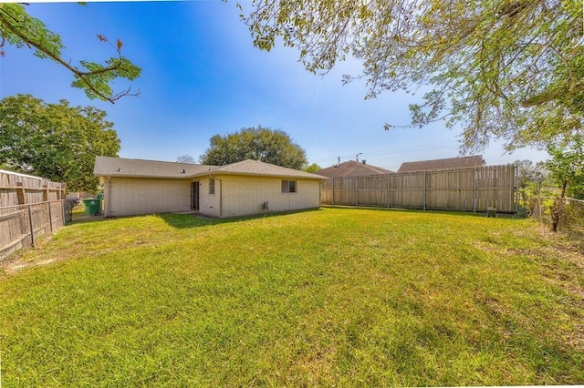 12938 S Coast Dr, Houston, TX 77047 - view of fenced backyard