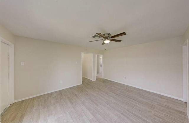 12938 S Coast Dr, Houston, TX 77047 - unfurnished room featuring light wood-style flooring and a ceiling fan