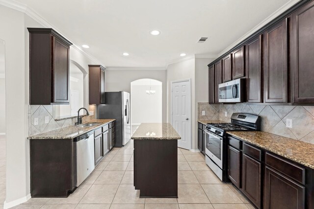 10022 Hyacinth Way, Conroe, TX 77385 - photo 5