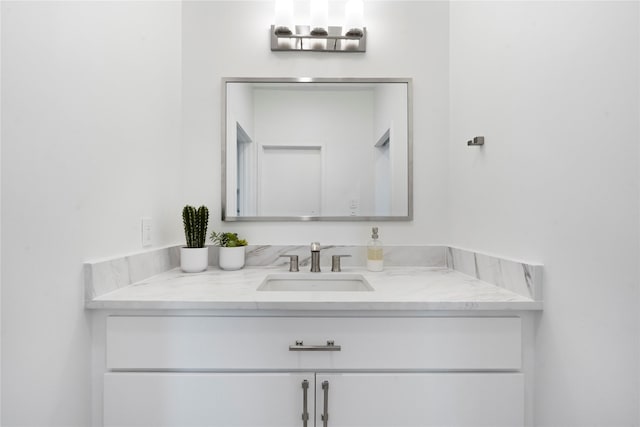 543 Threlkeld St, Houston, TX 77007 - bathroom featuring vanity