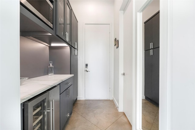 543 Threlkeld St, Houston, TX 77007 - bathroom featuring wine cooler, finished concrete floors, and vanity