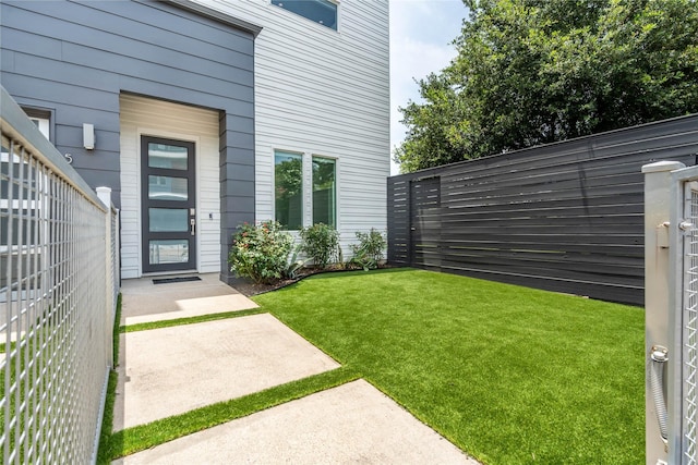543 Threlkeld St, Houston, TX 77007 - view of yard