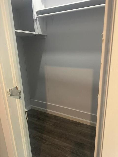1120 W Robinson St, Alvin, TX 77511 - view of closet
