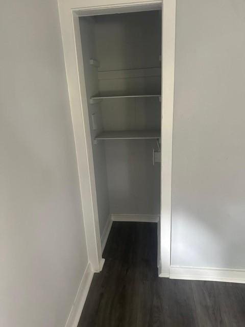 1120 W Robinson St, Alvin, TX 77511 - view of closet