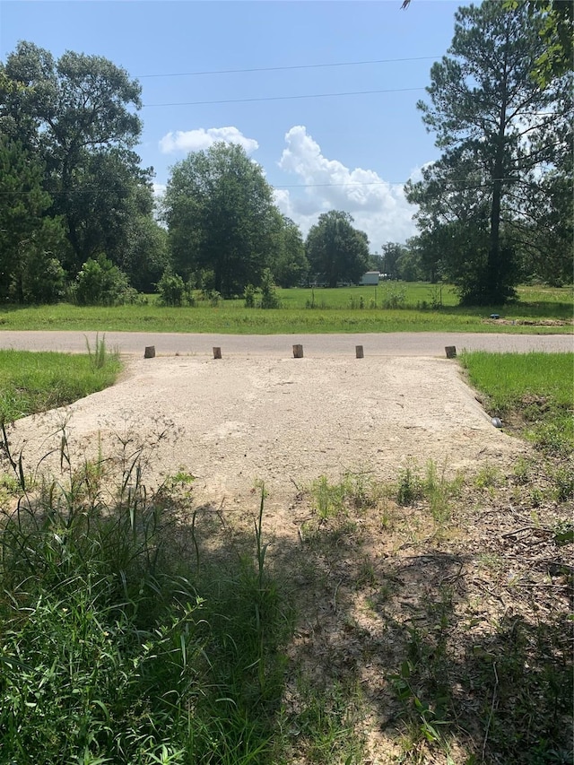 335 County Road 3662, Splendora, TX 77372