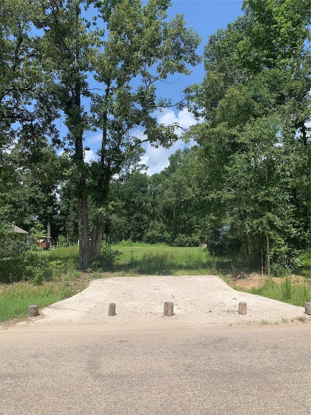 335 County Road 3662, Splendora, TX 77372