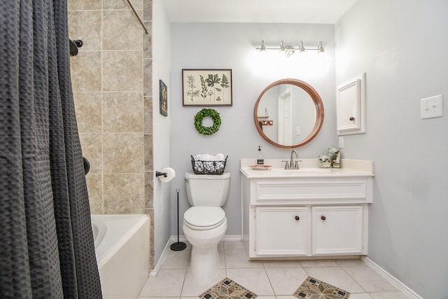 2424 Charleston St Unit D, Houston, TX 77021 - full bathroom with tile patterned flooring, vanity, and shower / bath combo with shower curtain