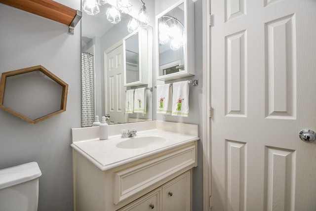 2424 Charleston St Unit D, Houston, TX 77021 - bathroom featuring vanity and toilet