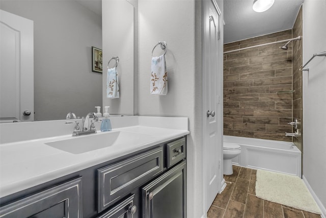 6423 Hunters Creek Ln, Baytown, TX 77521 - full bathroom with vanity, shower / bath combination, and wood finished floors
