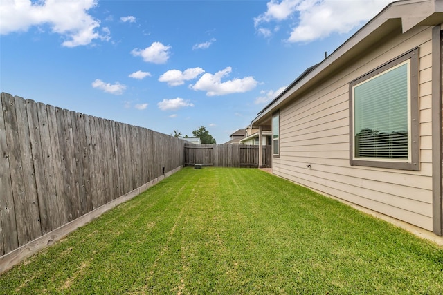 6423 Hunters Creek Ln, Baytown, TX 77521 - view of fenced backyard