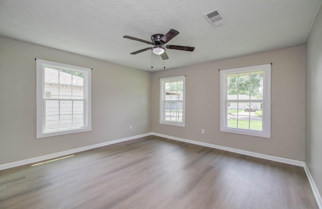 5839 Southurst St, Houston, TX 77033 - photo 12