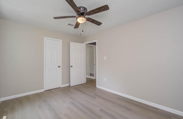 5839 Southurst St, Houston, TX 77033 - photo 16