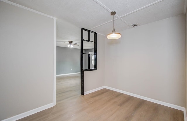 5839 Southurst St, Houston, TX 77033 - photo 18