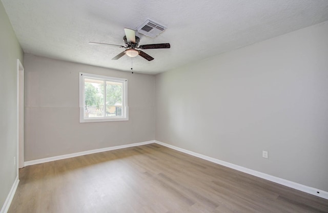 5839 Southurst St, Houston, TX 77033 - photo 19