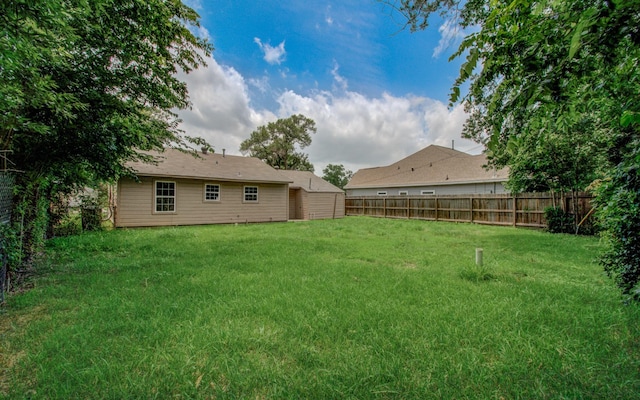 5839 Southurst St, Houston, TX 77033 - photo 25