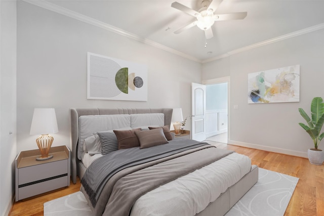 2802 Morrison St Unit 203, Houston, TX 77009 - bedroom with light wood-type flooring, crown molding, and a ceiling fan