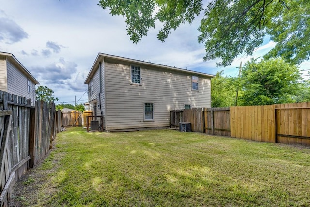 8126 Jutland Rd, Houston, TX 77033 - back of property featuring a fenced backyard