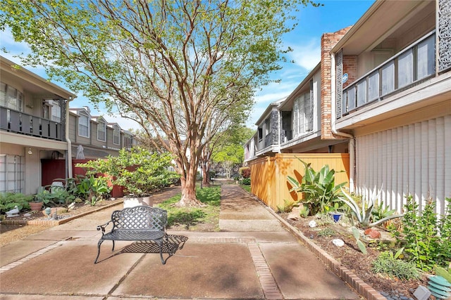 2525 Marilee Ln Unit 5, Houston, TX 77057 - photo 1