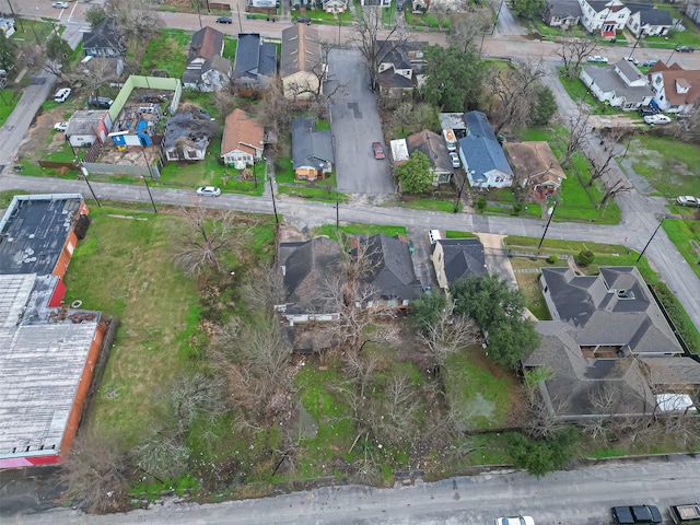 3280 Berry St, Houston, TX 77004 - aerial view of property and surrounding area with nearby suburban area