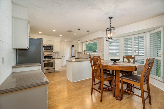 2641 Sawyer Dr, Seabrook, TX 77586