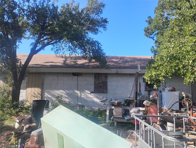 7510 US Highway 67 Unit 84, Bangs, TX 76823 - view of garage