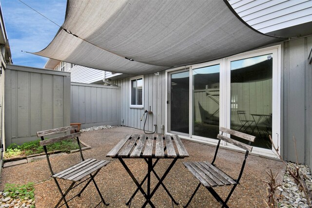 6307 Briar Rose Dr Unit 120, Houston, TX 77057 - view of patio / terrace