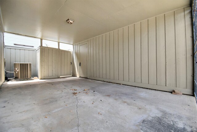 6307 Briar Rose Dr Unit 120, Houston, TX 77057 - view of garage