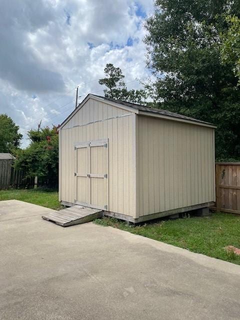 12326 Garden Gale Ln, Houston, TX 77044 - view of shed