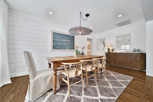 604 E 10th 1/2 St, Houston, TX 77008 - dining space with wood finished floors, crown molding, and recessed lighting