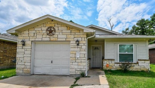8907 Shady Vista Ln, Houston, TX 77028 - photo 1