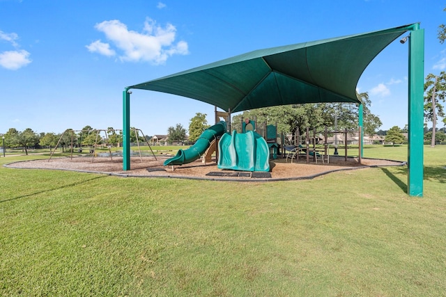 22303 Mosshall Ct, Tomball, TX 77375 - communal playground with a yard