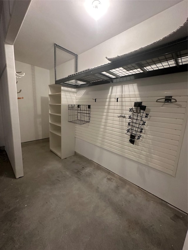 22303 Mosshall Ct, Tomball, TX 77375 - view of garage