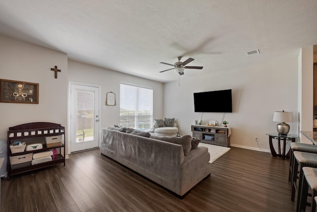 2040 Muscadine Trl, Brenham, TX 77833
