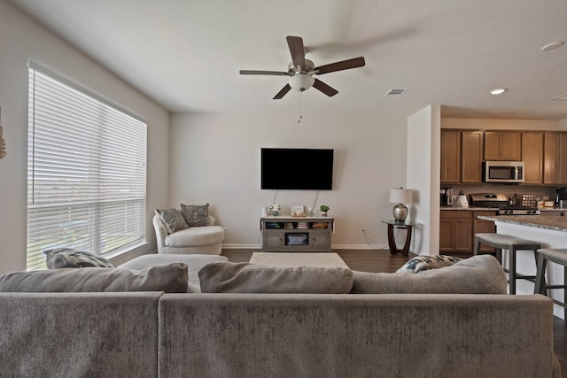 2040 Muscadine Trl, Brenham, TX 77833