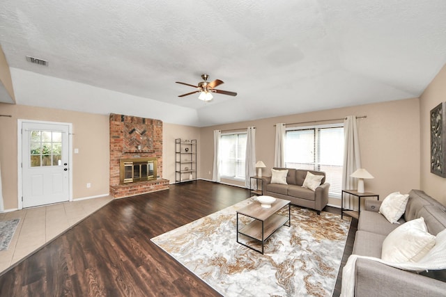 2315 Colonial Ridge Dr, Friendswood, TX 77546 - photo 5