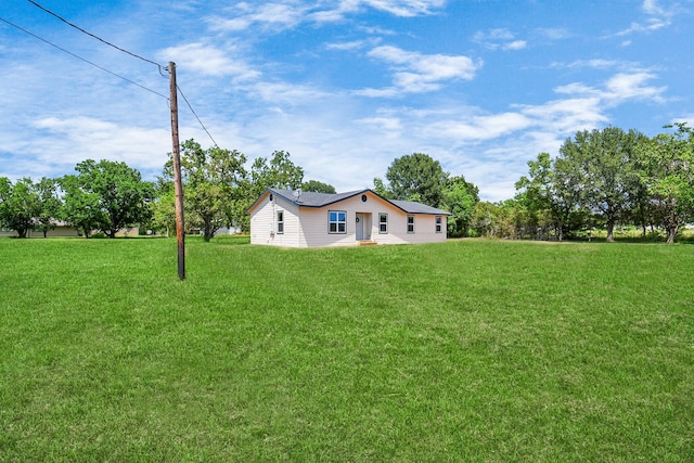 1030 San Felipe Rd, Sealy, TX 77474 - view of green lawn