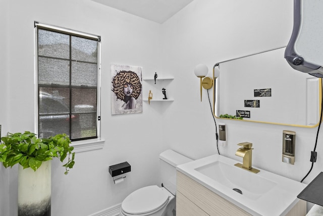 4814 Kirkwall Dr, Sugar Land, TX 77479 - half bath with vanity and toilet