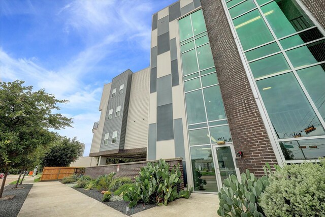 1011 Studemont St Unit 203, Houston, TX 77007 - photo 16