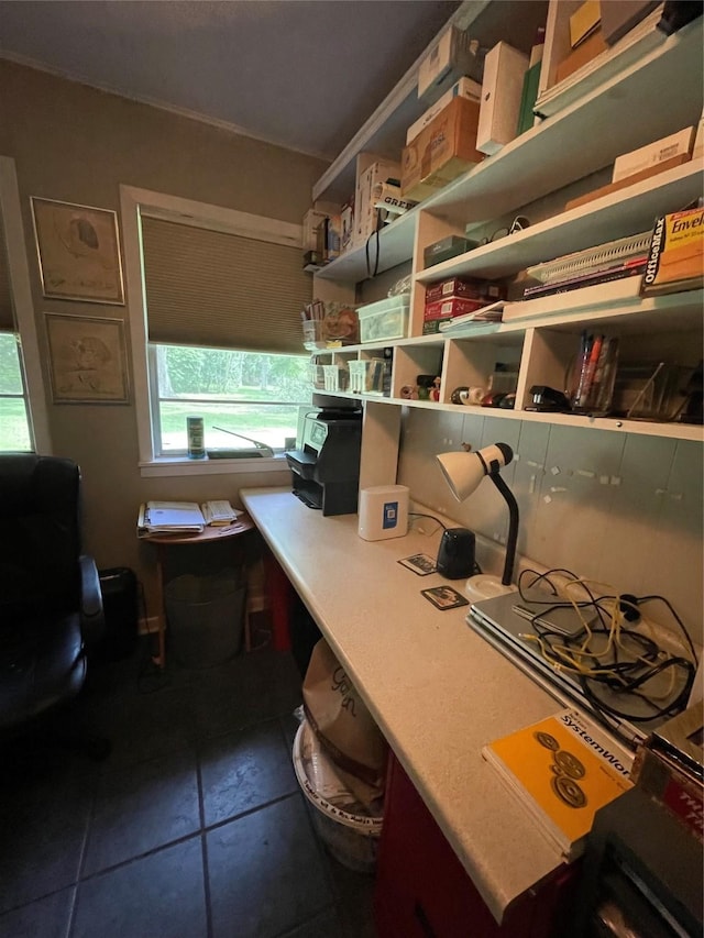 507 Oak Dr, Lake Jackson, TX 77566 - view of tiled home office