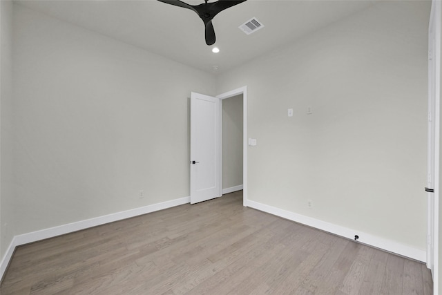 2808 Cary St Unit B, Houston, TX 77003 - empty room with wood finished floors, a ceiling fan, and recessed lighting