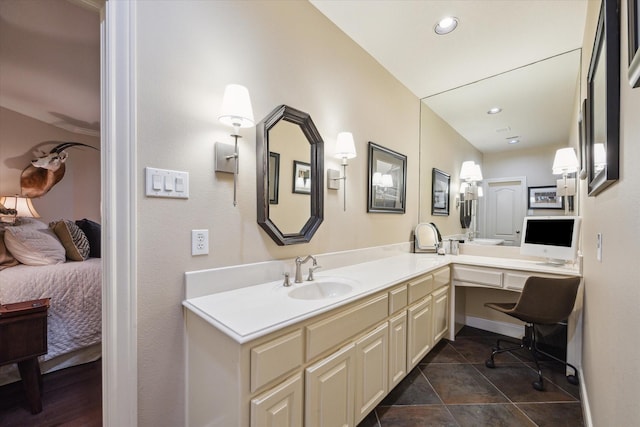 1002 Cowards Creek Ct, Friendswood, TX 77546 - ensuite bathroom with double vanity and recessed lighting