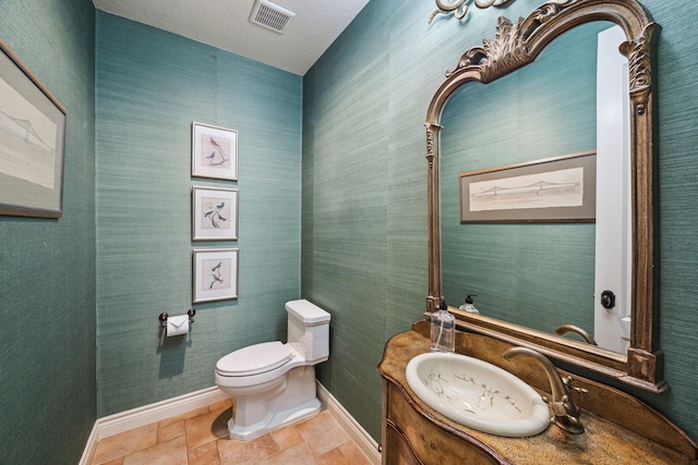1002 Cowards Creek Ct, Friendswood, TX 77546 - half bath with toilet and vanity