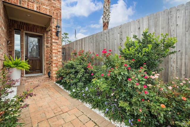 7608 Shady Villa Gdn, Houston, TX 77055 - photo 1