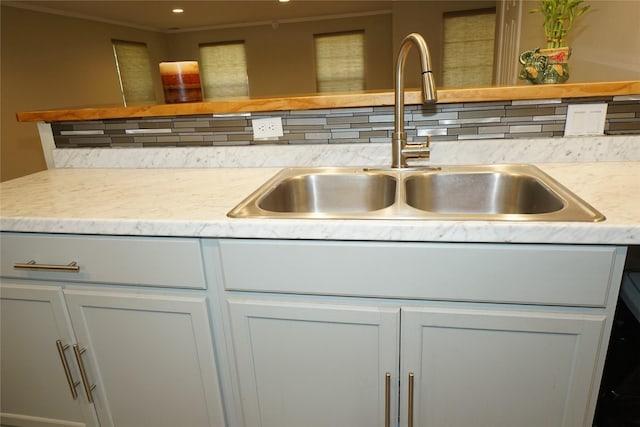 11822 Bandlon Dr, Houston, TX 77072 - kitchen with open shelves and recessed lighting
