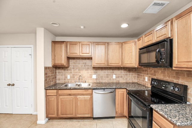 3502 Quail Meadow Dr, Missouri City, TX 77459 - kitchen featuring black appliances, light tile patterned floors, light brown cabinets, decorative backsplash, and recessed lighting