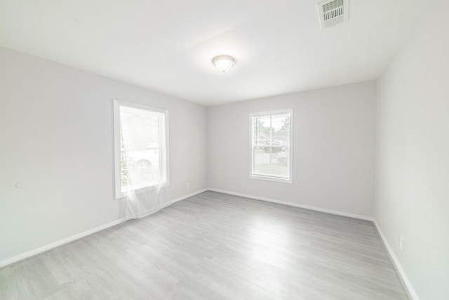 6307 Westover St, Houston, TX 77087 - unfurnished room with wood finished floors and baseboards