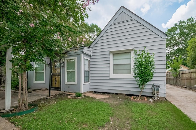 1813 Hatwell St, Houston, TX 77023 - view of front facade